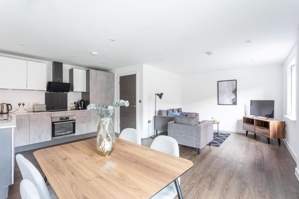 Bright and Spacious 2 Bedroom Apartment in York Apartment in York