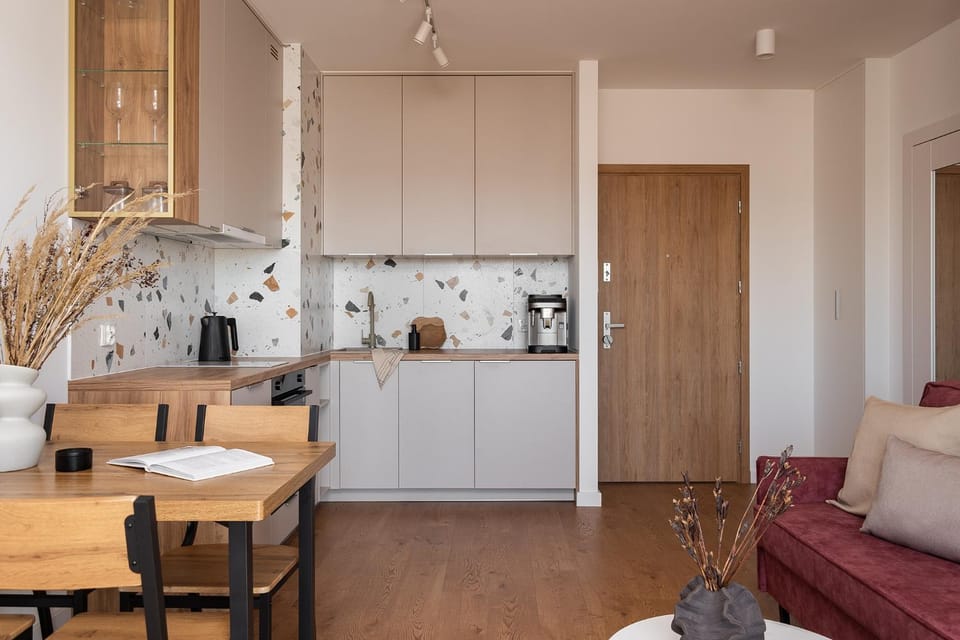 Bed, Kitchen or kitchenette, Living room, Photo of the whole room, Seating area, Dining area, stove