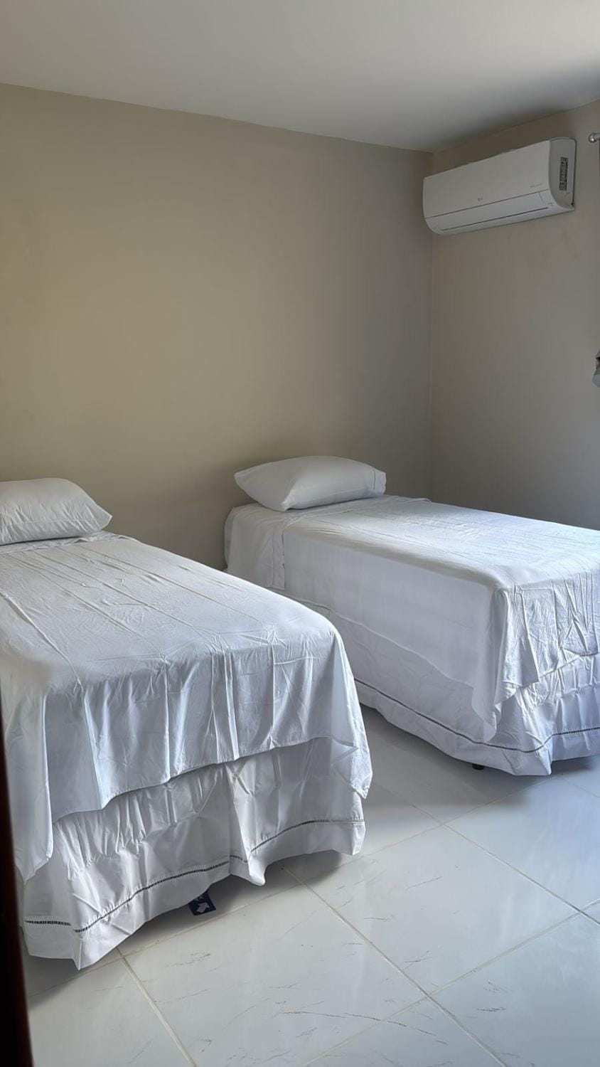Bedroom, air conditioner