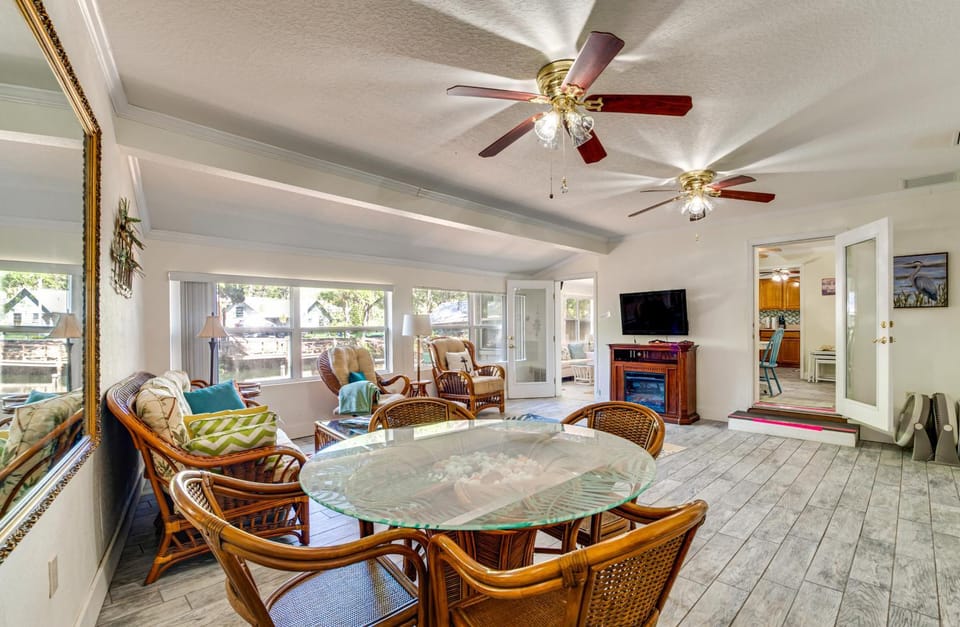 Boat Slip and Fire Pit Peaceful Homosassa Home House in Homosassa