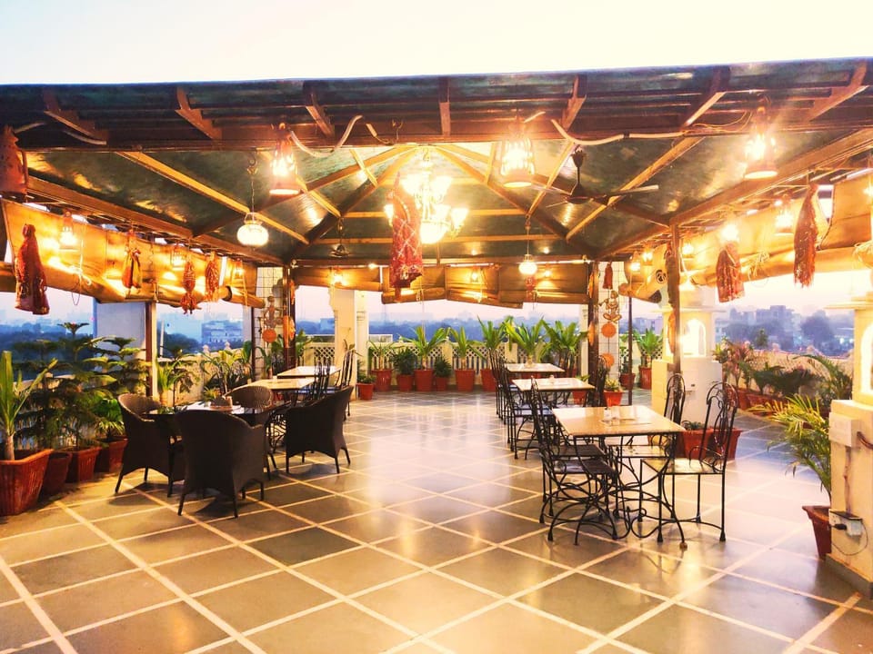Patio, Restaurant/places to eat