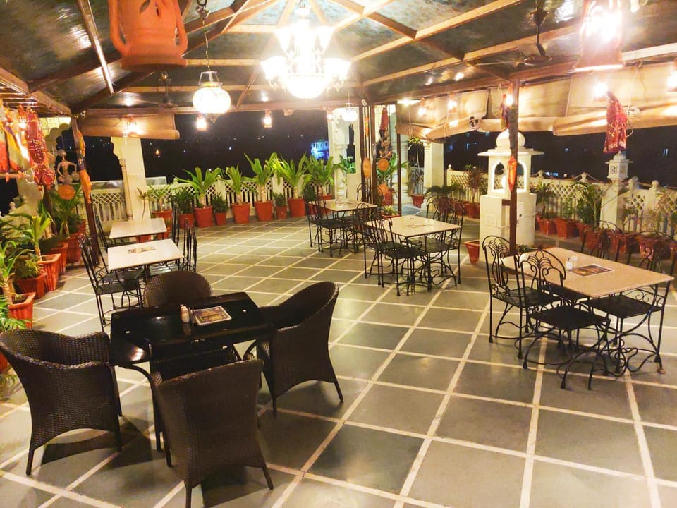 Patio, Restaurant/places to eat