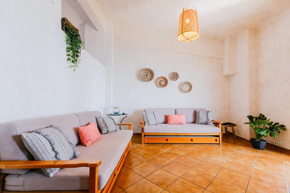 Living room, Photo of the whole room, Seating area