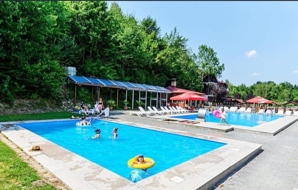 DENY INN Funland Hotel in Brașov County
