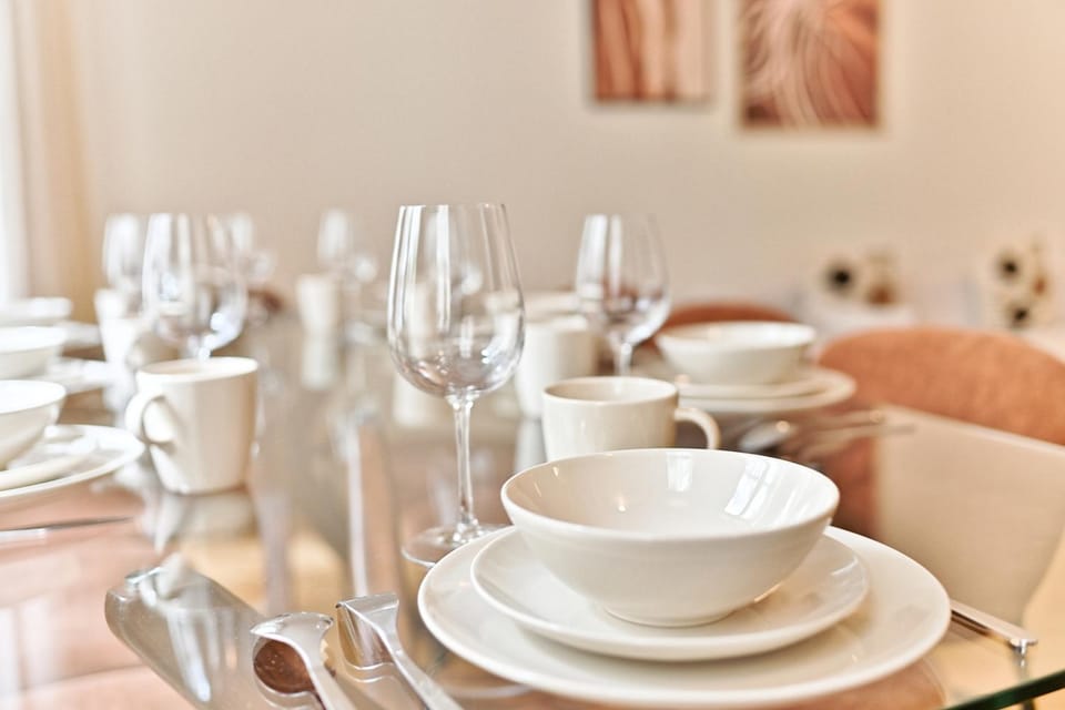 Food and drinks, Dining area, Drinks