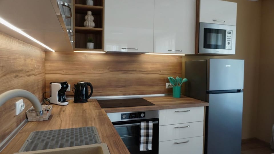Апартаменти Bella Deluxe Apartment in Burgas Province