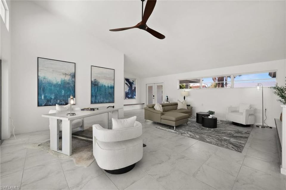 Flamingo Beach House - Water Lot - Canal View House in Vanderbilt Beach
