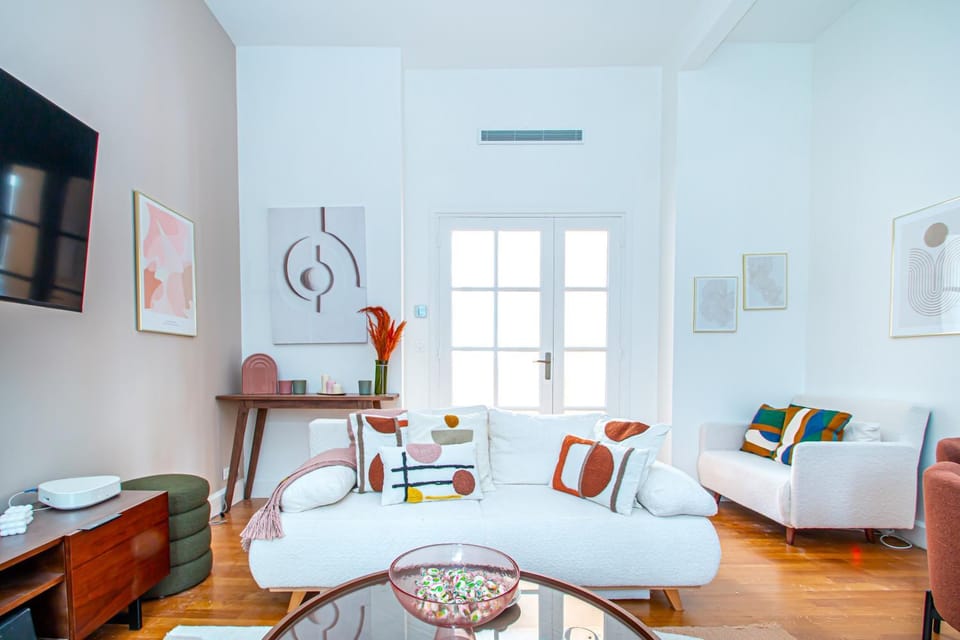 TV and multimedia, Living room, Seating area