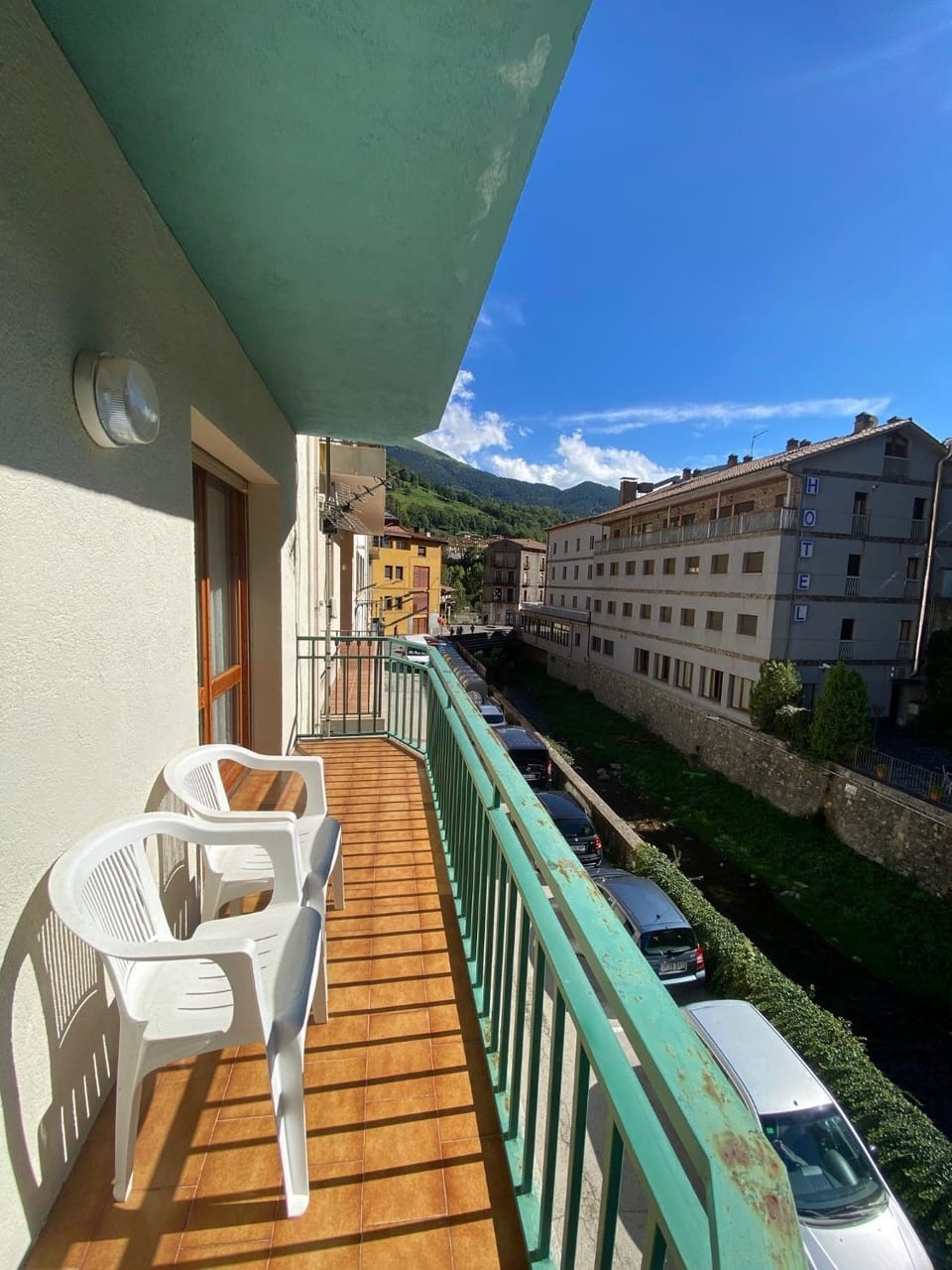 View (from property/room), Balcony/Terrace, Mountain view, River view