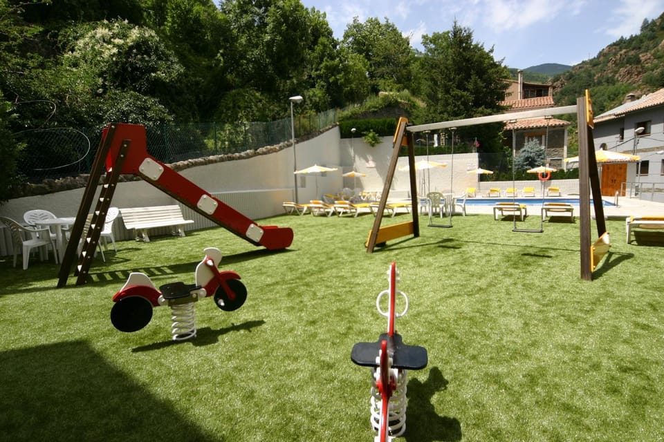 Day, Children play ground