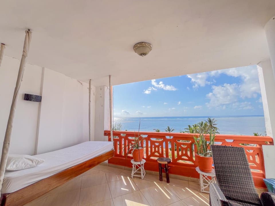 Patio, Bed, Day, Natural landscape, View (from property/room), Balcony/Terrace, Living room, Photo of the whole room, Seating area, Dining area, Bedroom, Sea view