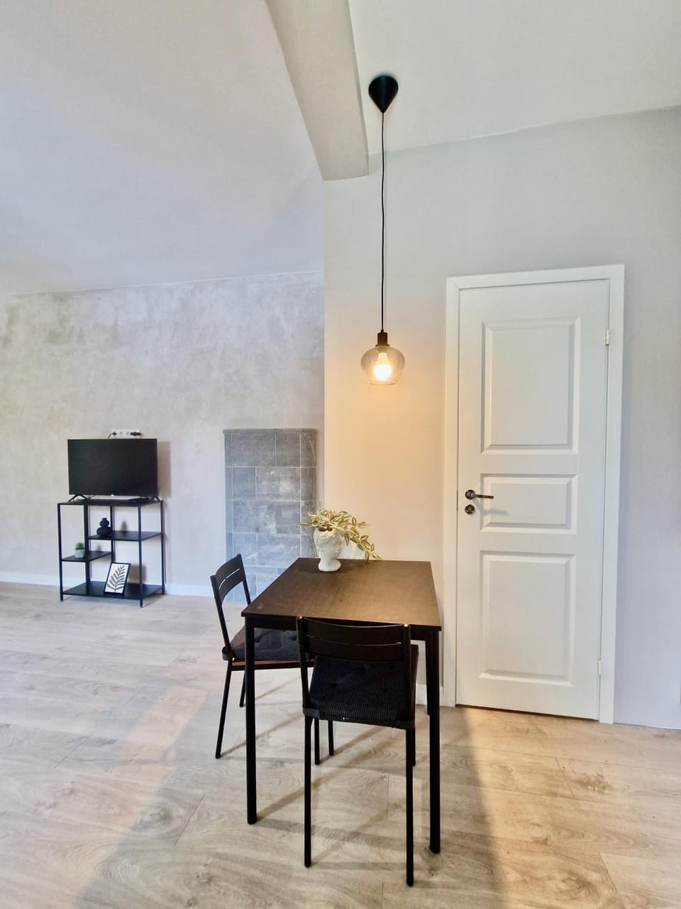 TV and multimedia, Living room, Dining area
