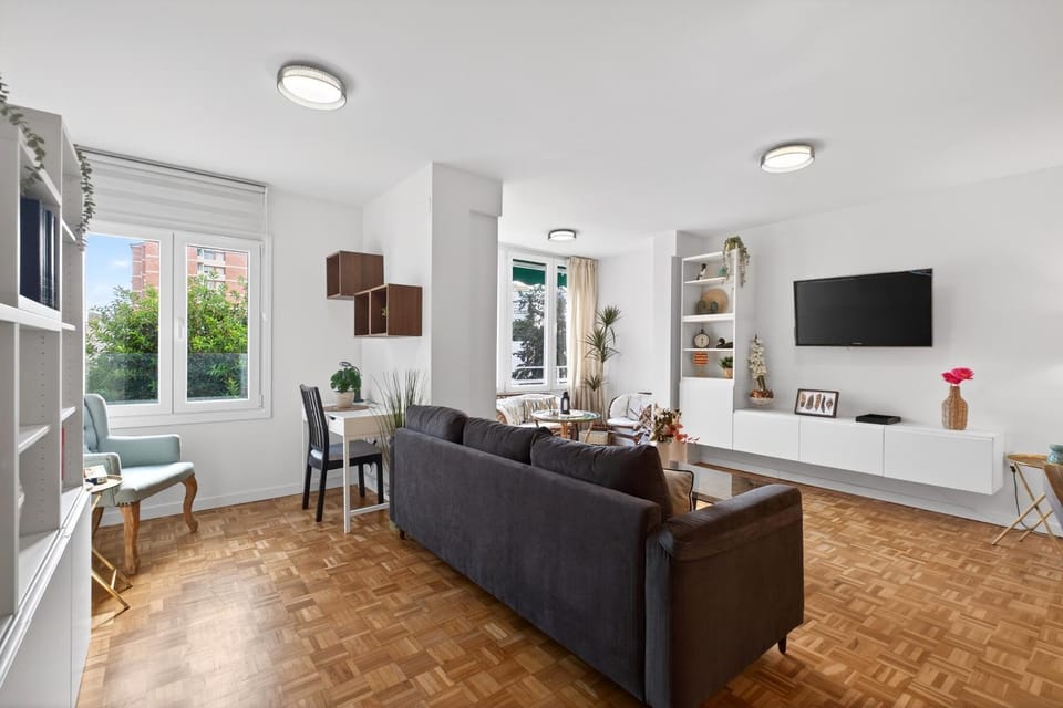 TV and multimedia, Living room, air conditioner