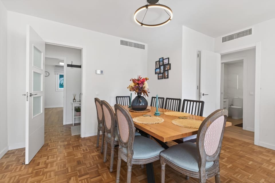 Dining area, Sunrise