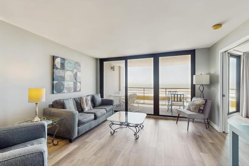 Ocean Creek G-8 Apartment in Briarcliffe Acres