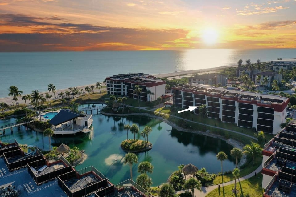 Pointe Santo B25 House in Sanibel Island