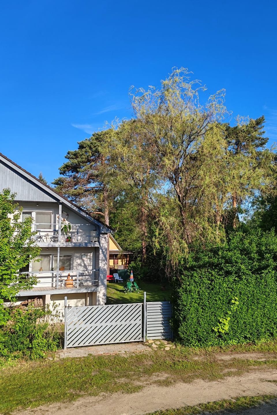Property building, Spring, Garden, Garden view