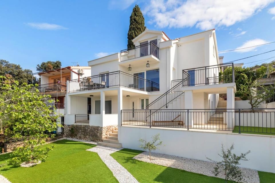 Villa NOVA LUX, new-build beachfront Villa in Split-Dalmatia County