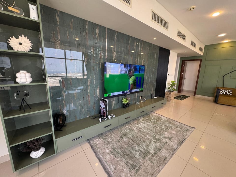 Sky and sea luxury emaar 2 and 3 bed apartments Apartment in Karachi