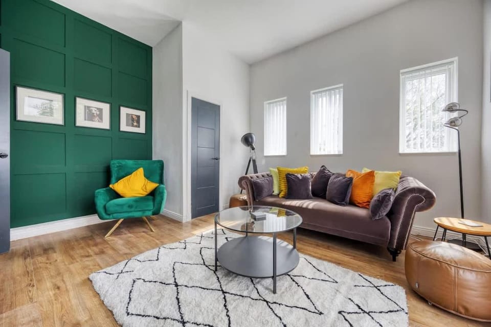 2 Bedroom in the Heart of Loch Lomond House in Scotland