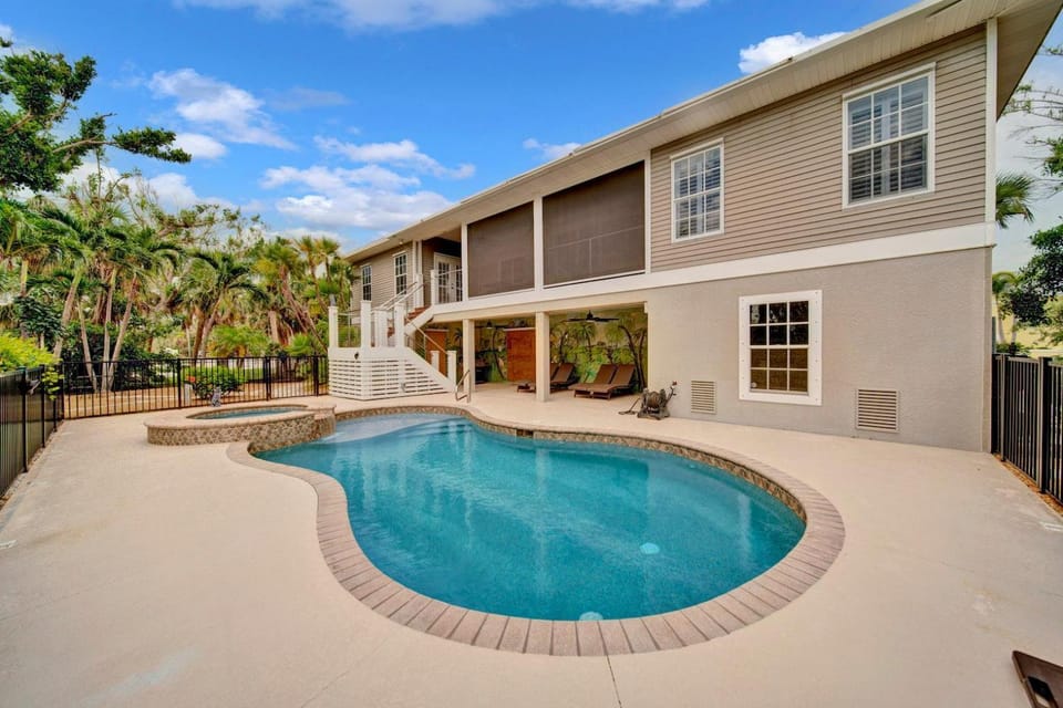 Paradise Point House in Sanibel Island