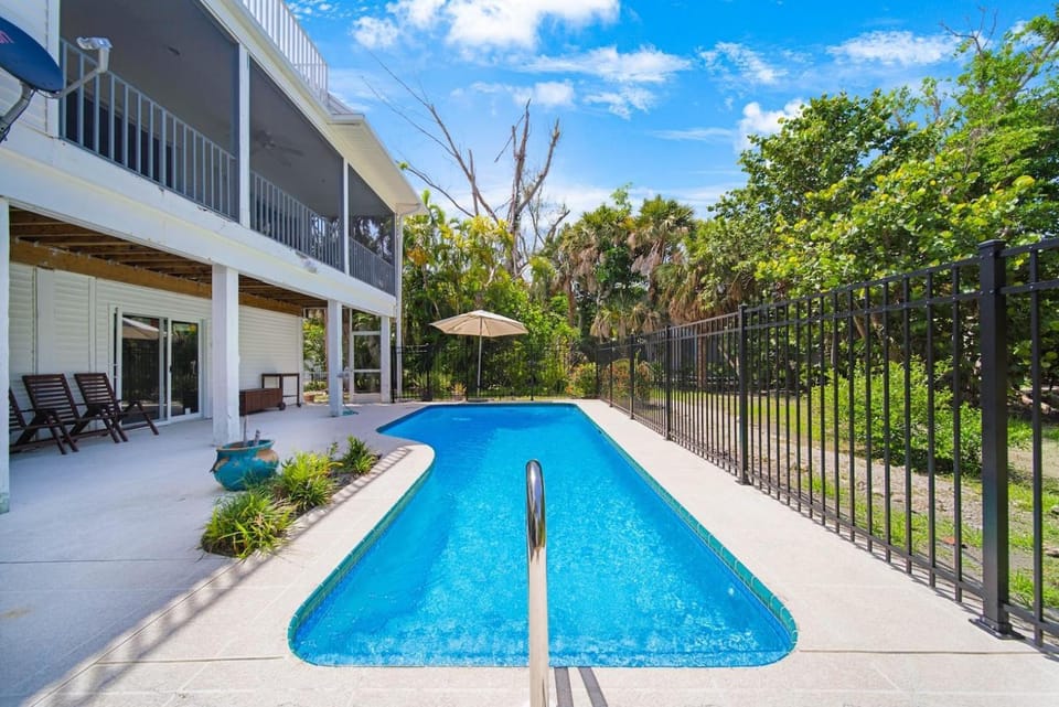 Palm Whisper House in Sanibel Island
