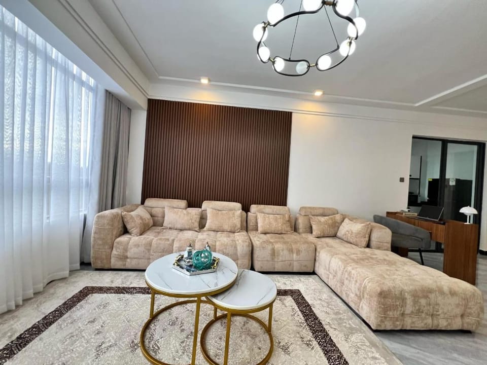 The executive modernly and elegantly furnished three bedroom apartment with swimming pool ,fully equipped gym and other facilities in kilimani Apartment in Nairobi