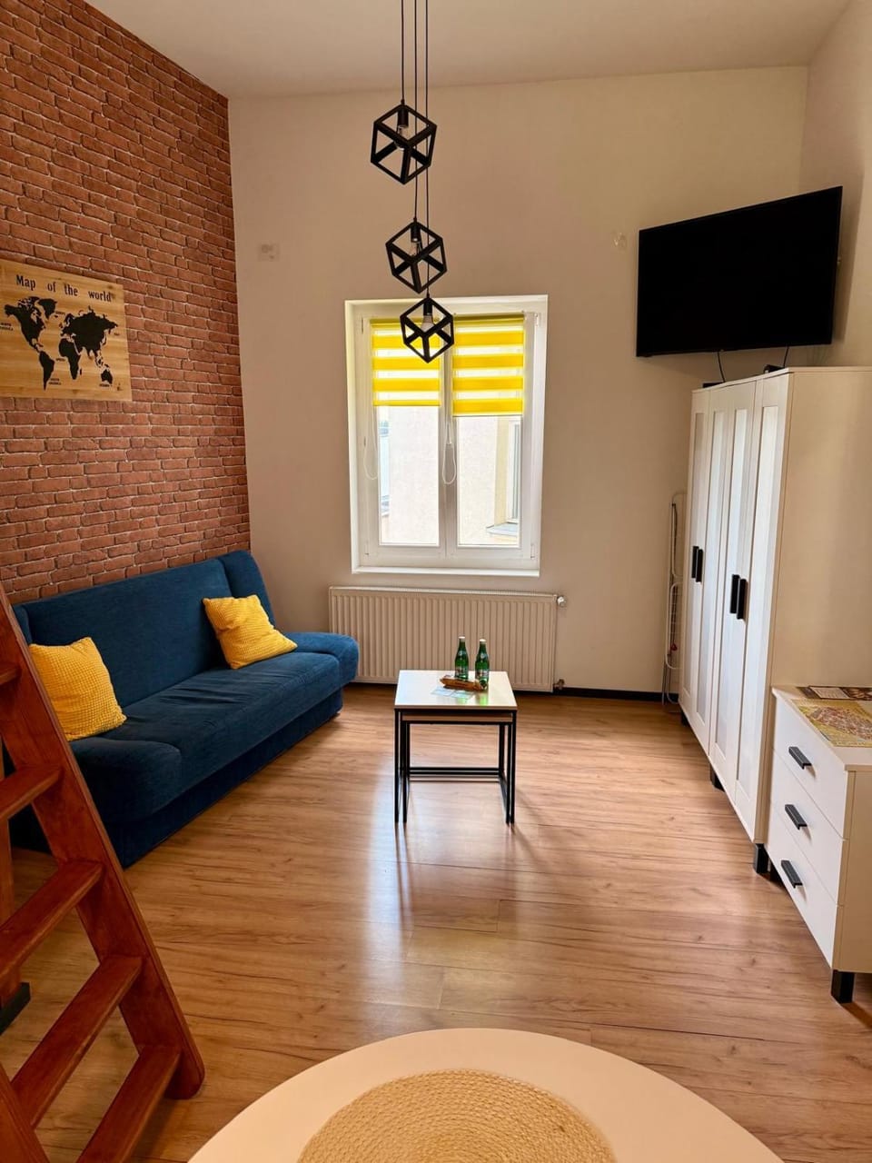 Communal lounge/ TV room, TV and multimedia, Living room, Seating area