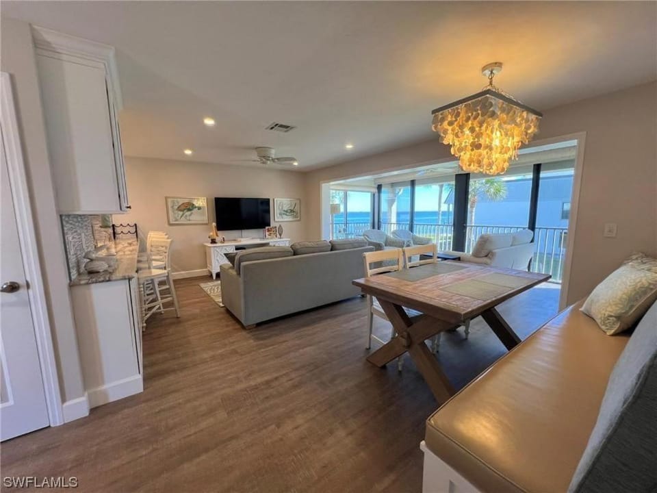 Mariner Pointe 842 House in Sanibel Island