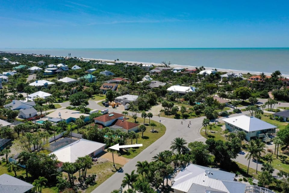 Sooner Beach Escape House in Sanibel Island