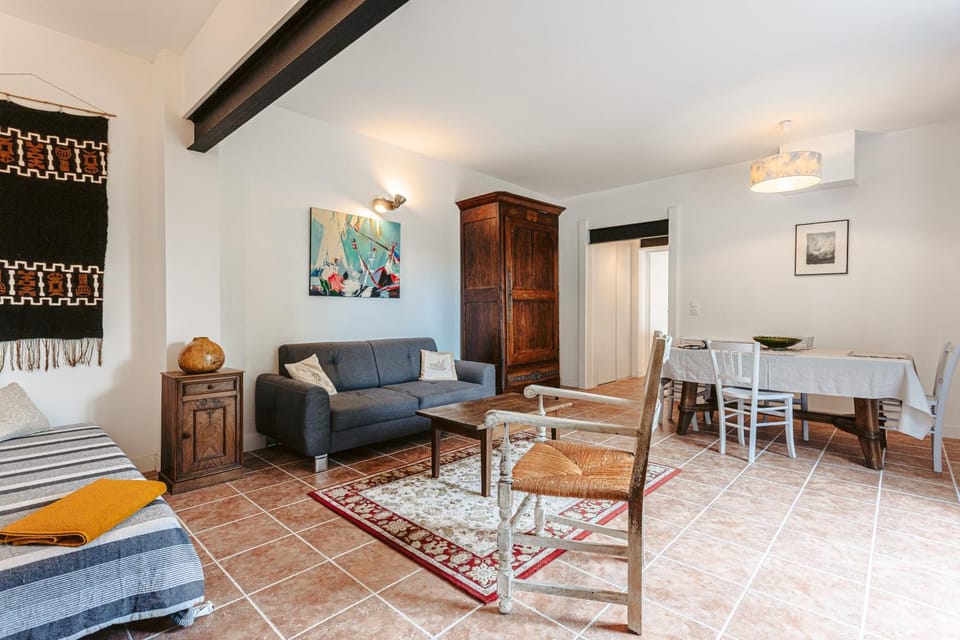 Property building, Living room
