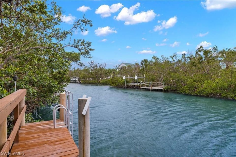 Pura Vida House in Sanibel Island