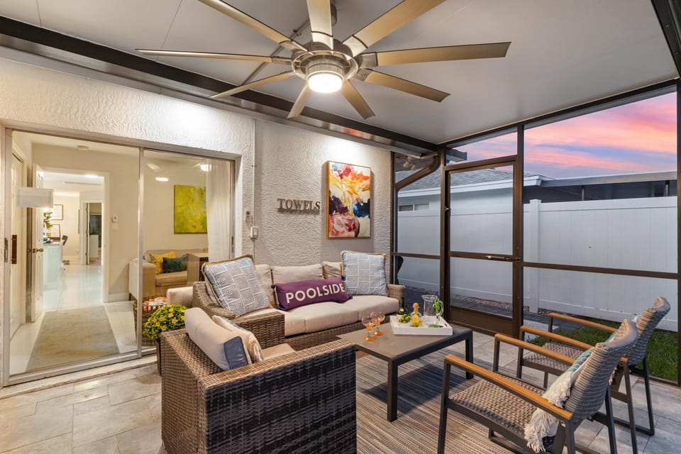Sea-Renity - 1 Mile To The Beach! Salt Water Pool with Private Shower, Pet Friendly Getaway, House in Naples Park