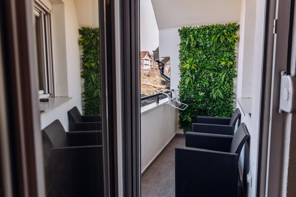 Balcony/Terrace, Balcony/Terrace