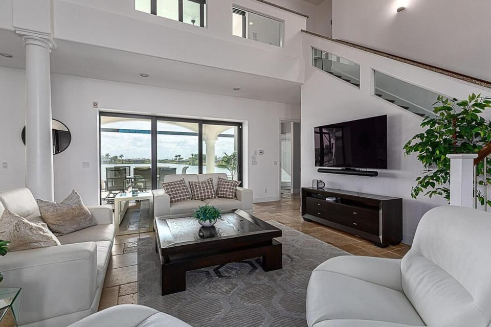 Tranquil Waters House in Cape Coral