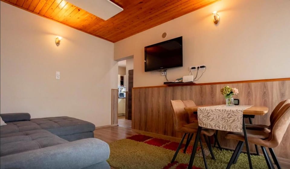 Százszorszép Apartman House in Slovakia