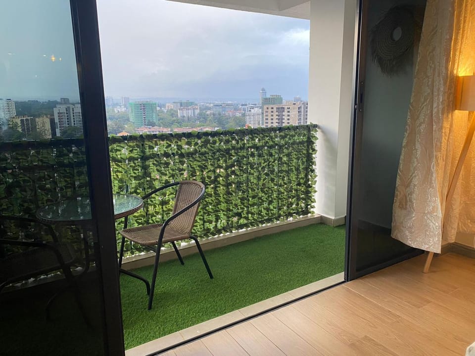 modern retreat residencies with amazing breathtaking city views, heated swimming pool ,gym ,private ample parking space which offers a luxurious living lifestyle Apartment in Nairobi
