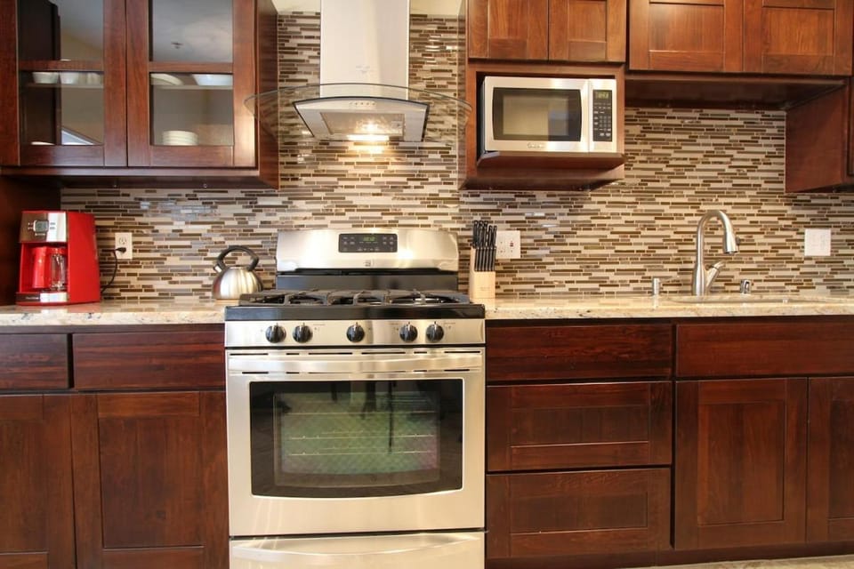 Sonoma Wine Country Home - Nearby Wineries 3BD and 2BA House in Boyes Hot Springs