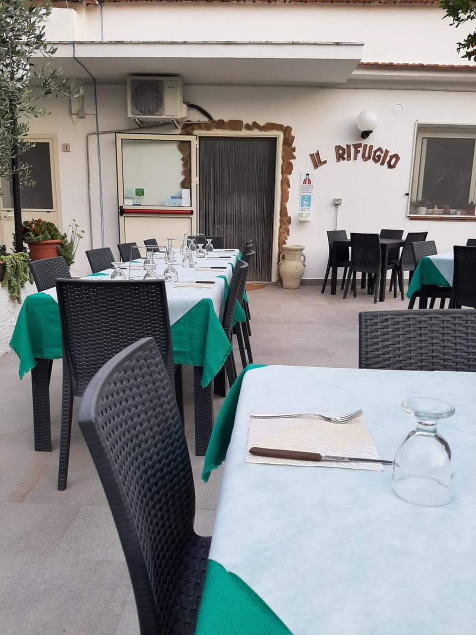 Restaurant/places to eat