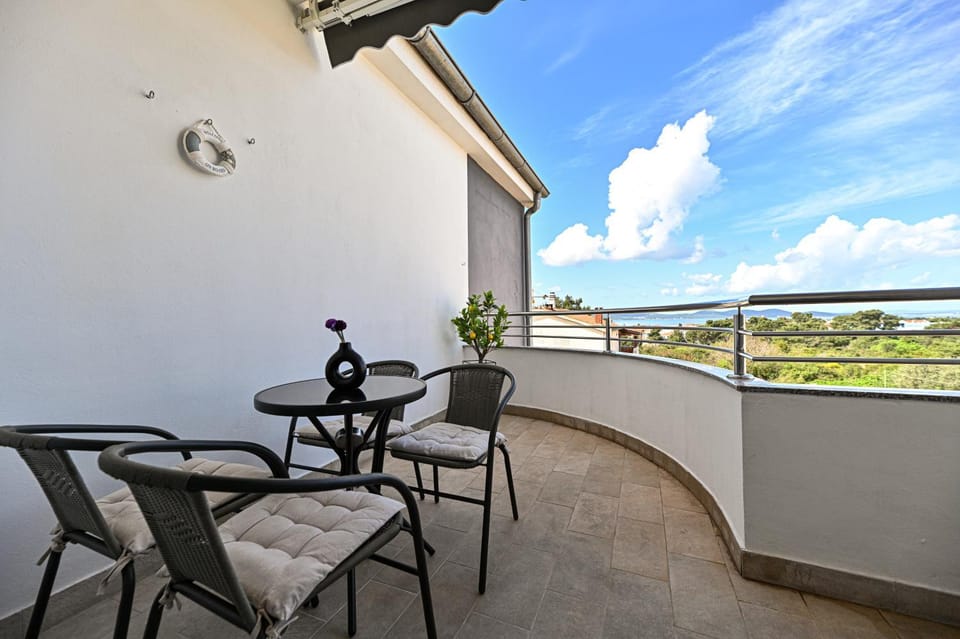 View (from property/room), Balcony/Terrace