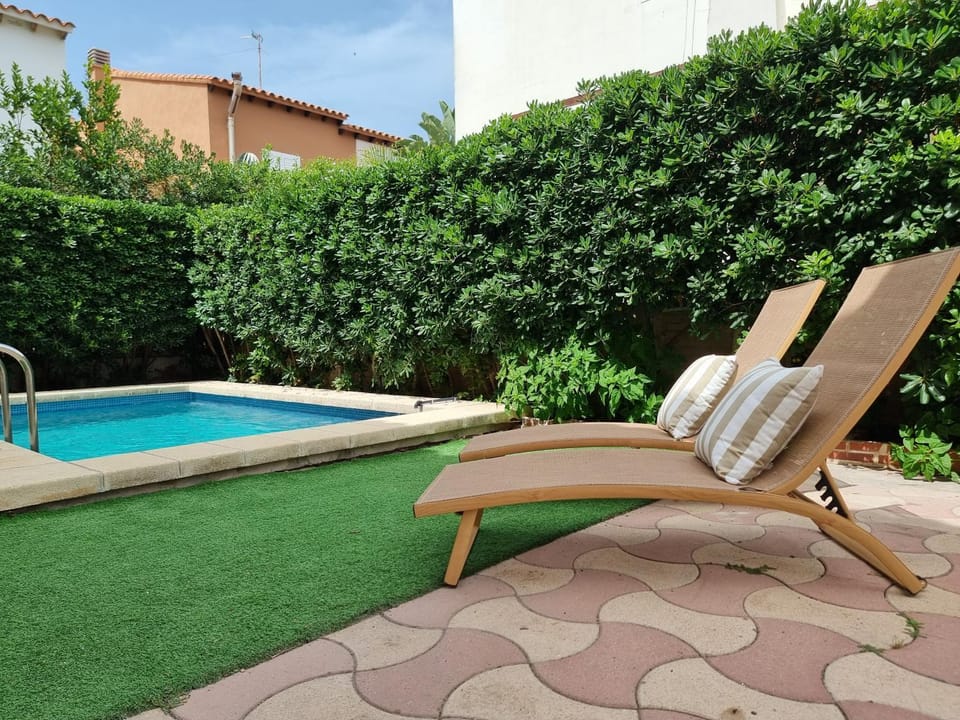 MD Villa con piscina en Mareny Beach House in Ribera Baixa