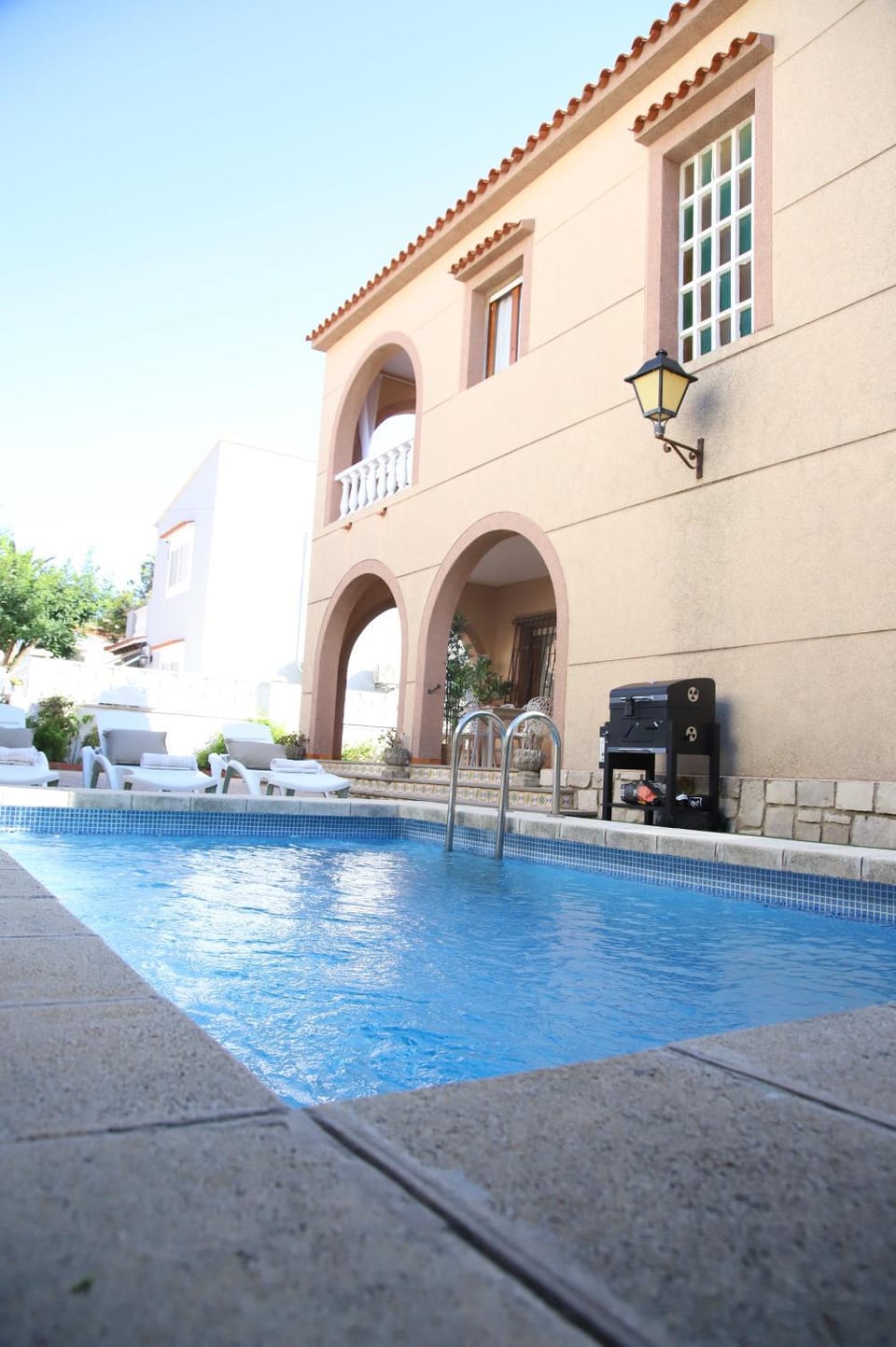 Property building, Swimming pool