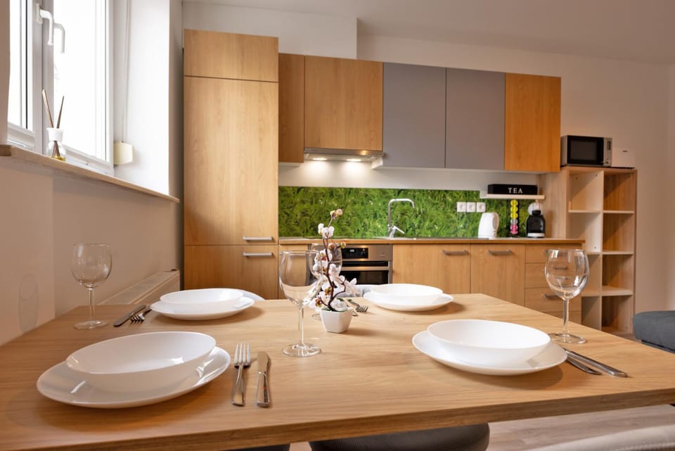 Kitchen or kitchenette, Decorative detail, Dining area