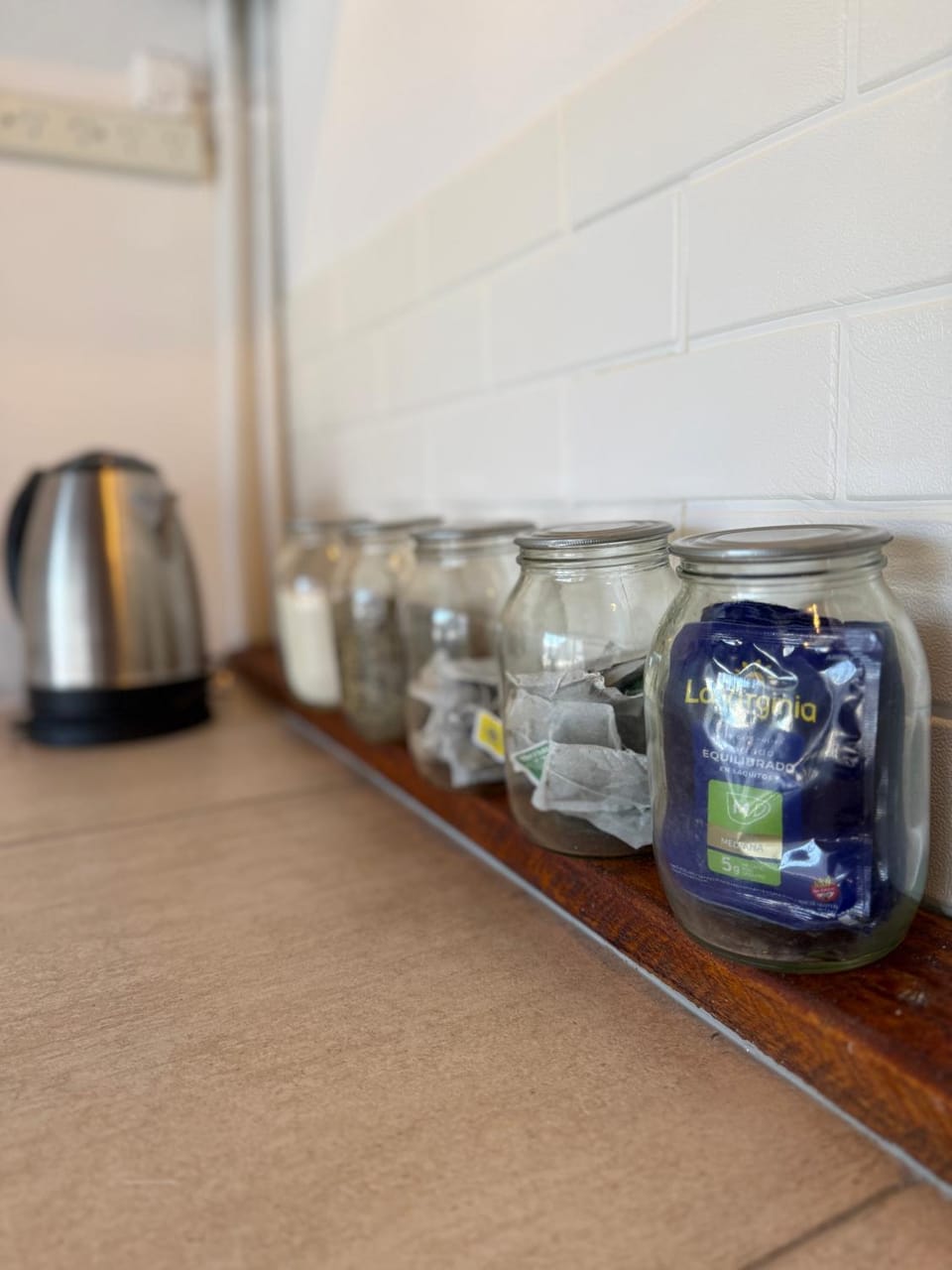 Coffee/tea facilities, Kitchen or kitchenette
