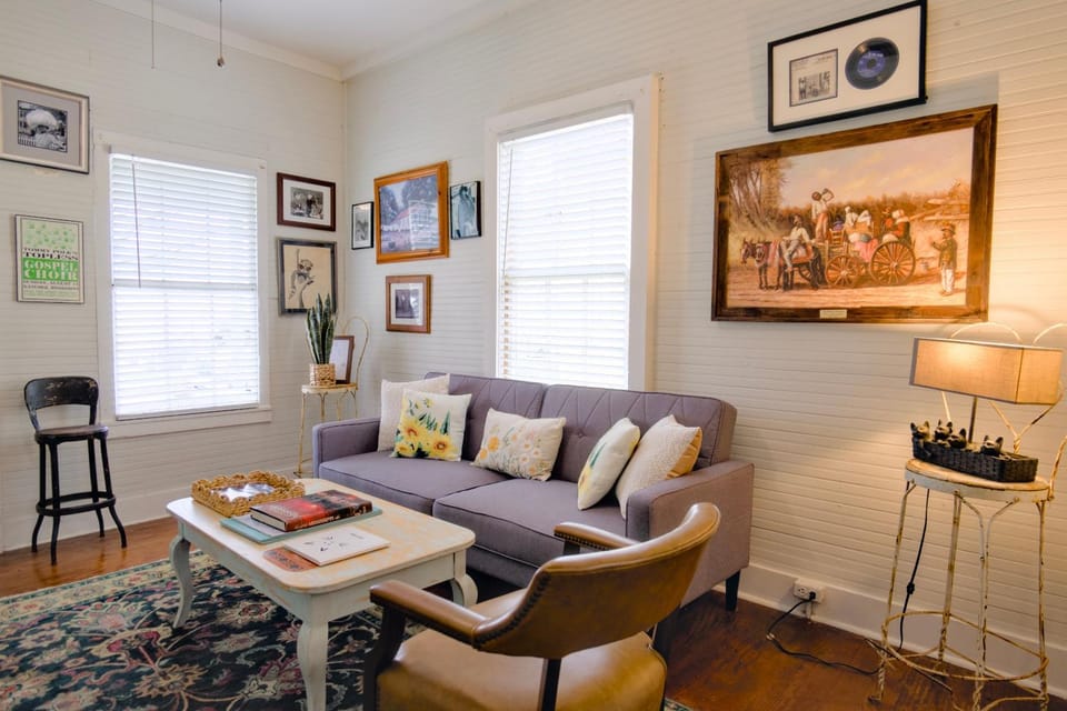 Shanty Bellum Too - 2b1b, Washer & Dryer, Full Kitchen House in Natchez