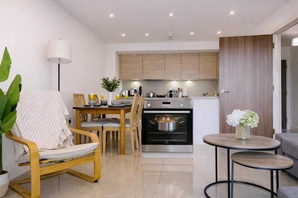 Lakeside Retreat - Spacious 1BR - Peaceful Base Near Wembley Apartment in Edgware