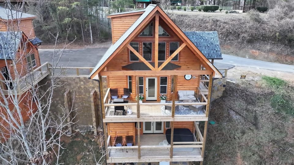 Property building, Spring, Day, Neighbourhood, Natural landscape, Bird's eye view, Winter, View (from property/room), View (from property/room), Balcony/Terrace, Balcony/Terrace, Decorative detail, Decorative detail