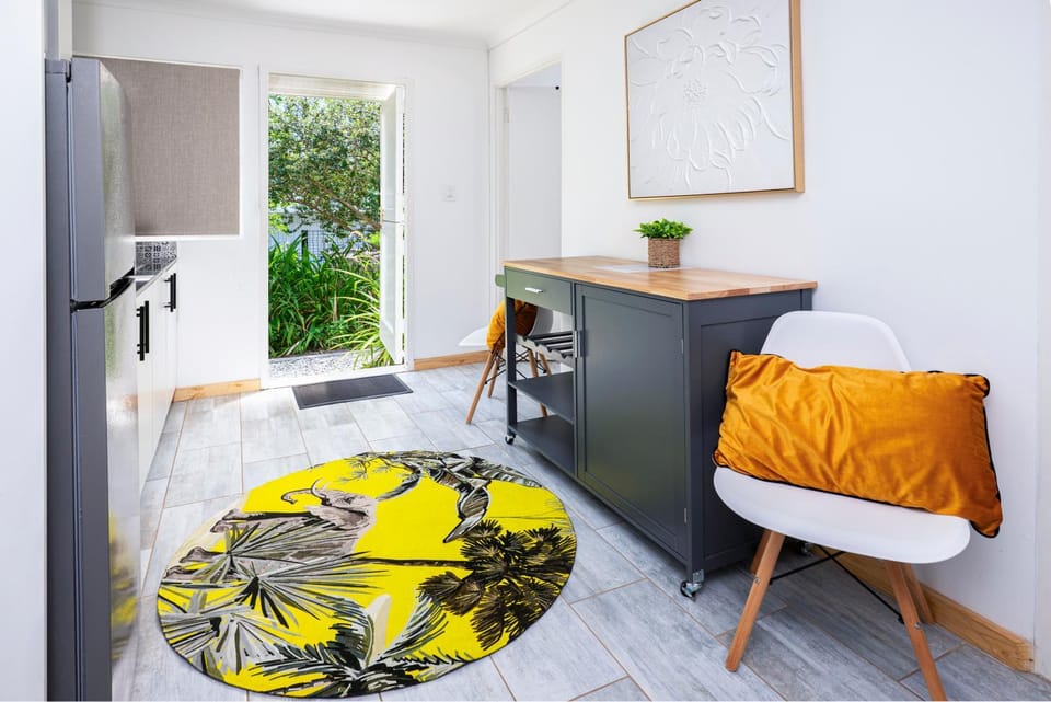 Kitchen or kitchenette, kitchen, kitchen