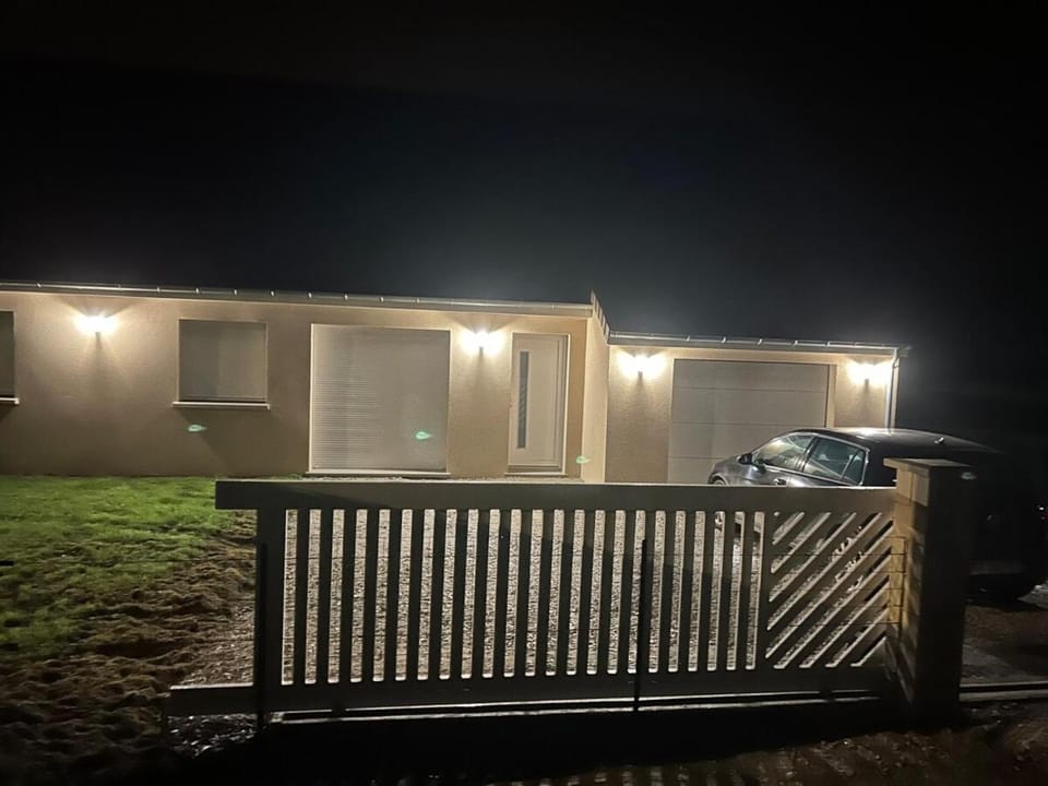 Property building, Night