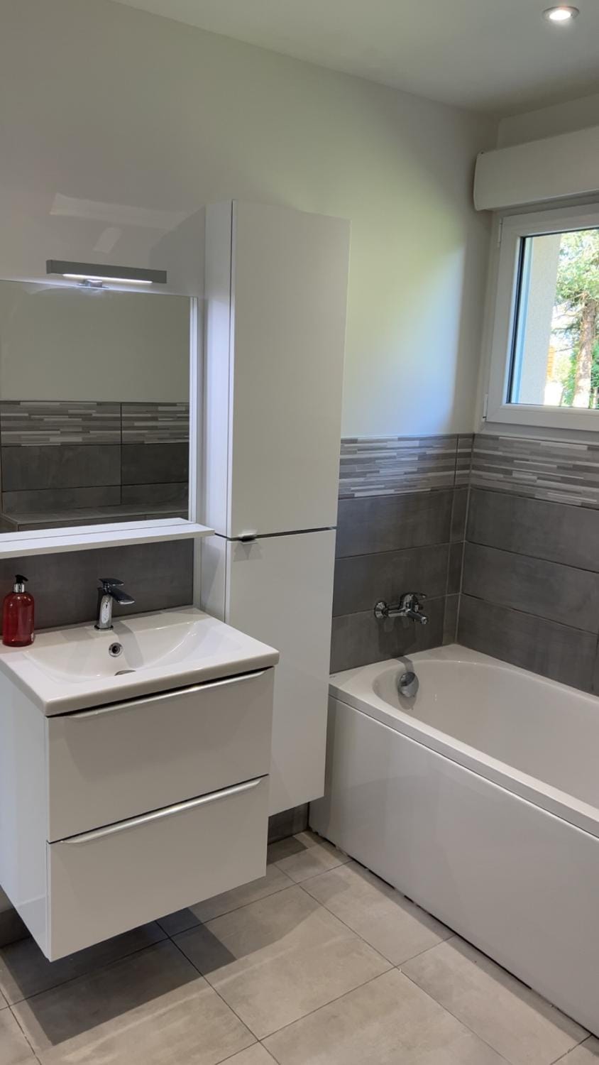 Bathroom, Bath